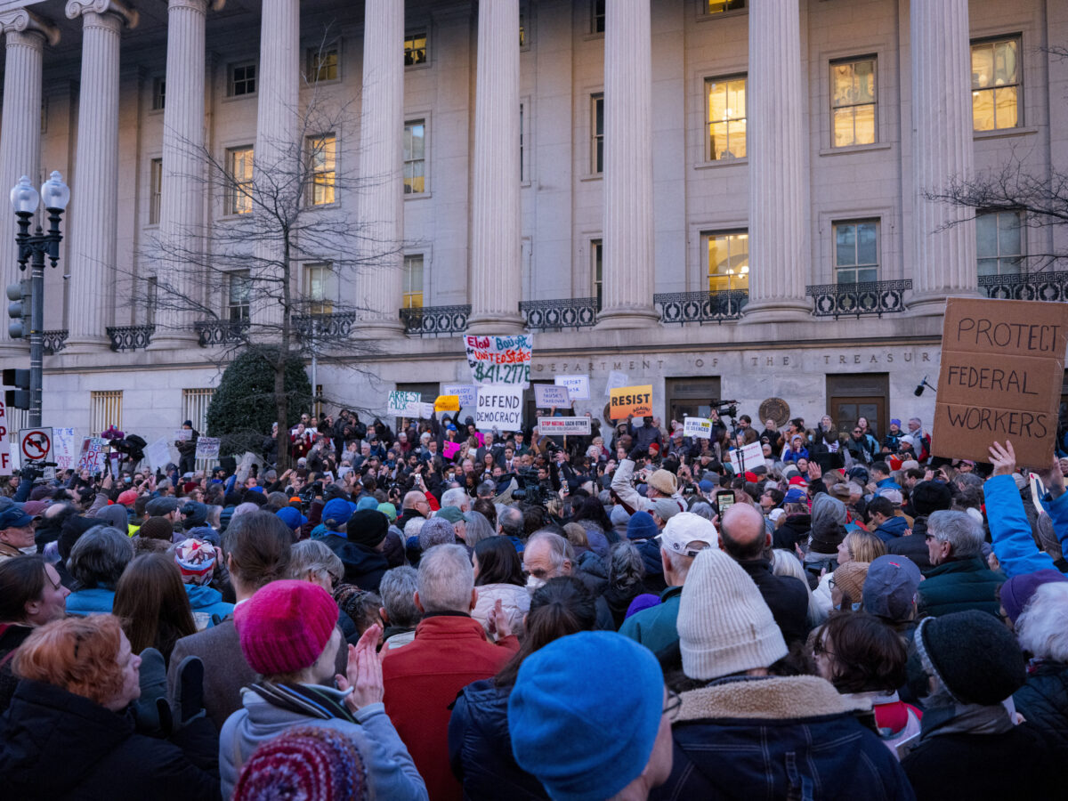 NextImg:Federal Employee Unions Seek To Strip Buyout Offer From Federal Workers